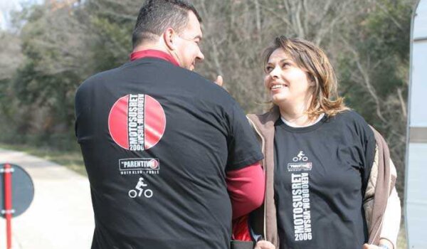 Danas počinje dvodnevna fešta na vrsarskom aerodromu - rock koncerti, moto-utrke, avioni i padobrani