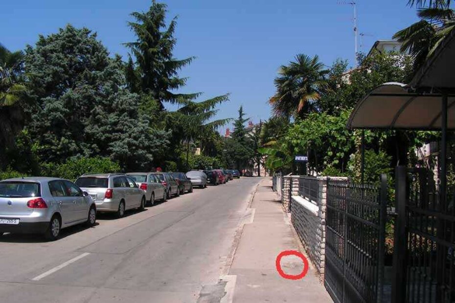 Prometni je znak danas ujutro bio na svom mjestu a sad ga više nema