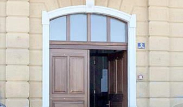 Nakon zastave nestala i ploča sa Općinskog suda u Poreču