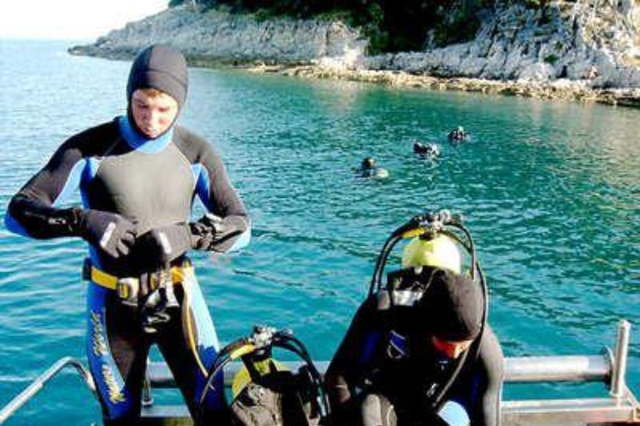 Ronioci se pripremaju zaroniti