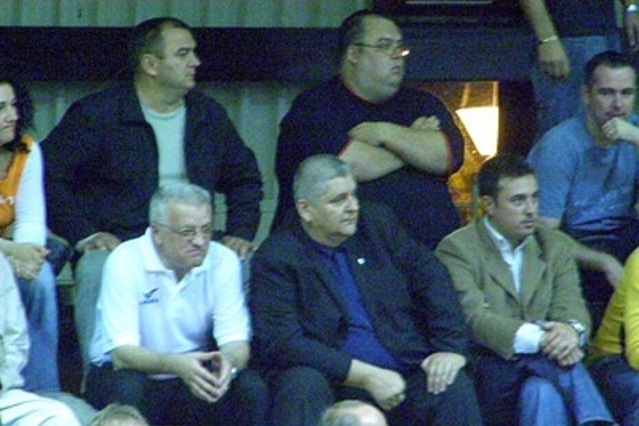 Anto Đapić, predsjednik kluba i Gradonačelnik Osijeka na tribinama u Poreču