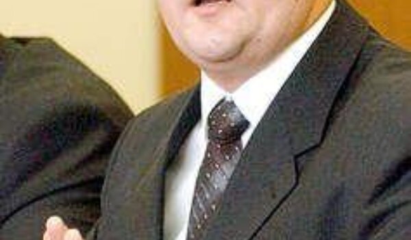 Možda je ministar Kirin mlad, ali to vješto nadoknađuje bahačenjem i sramoćenjem Hrvatske po svijetu