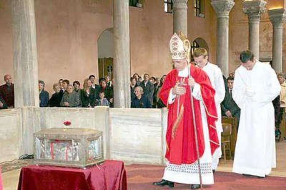 Požeški biskup dr. Antun Škvorčević u Eufrazijevoj bazilici