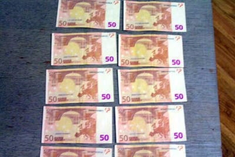Dio krivotvorenih novčanica oduzetih od Marčela Juričića i Dragana Zovića