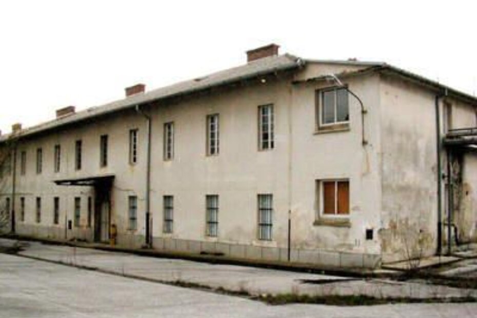 Glavna zgrada u pazinskoj vojarni, buduće sjedište veleučilišta?