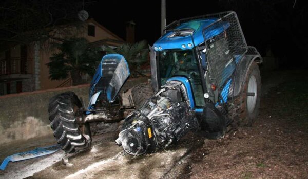 Svađa i tučnjava sa 'Hene' prenijela se u Mugebu gdje je sve ponovno završilo novom tučnjavom, ali i prometnom nesrećom!