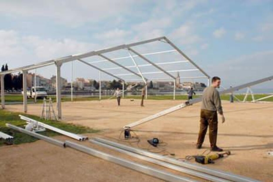 Postavljanje montažnog klizališta