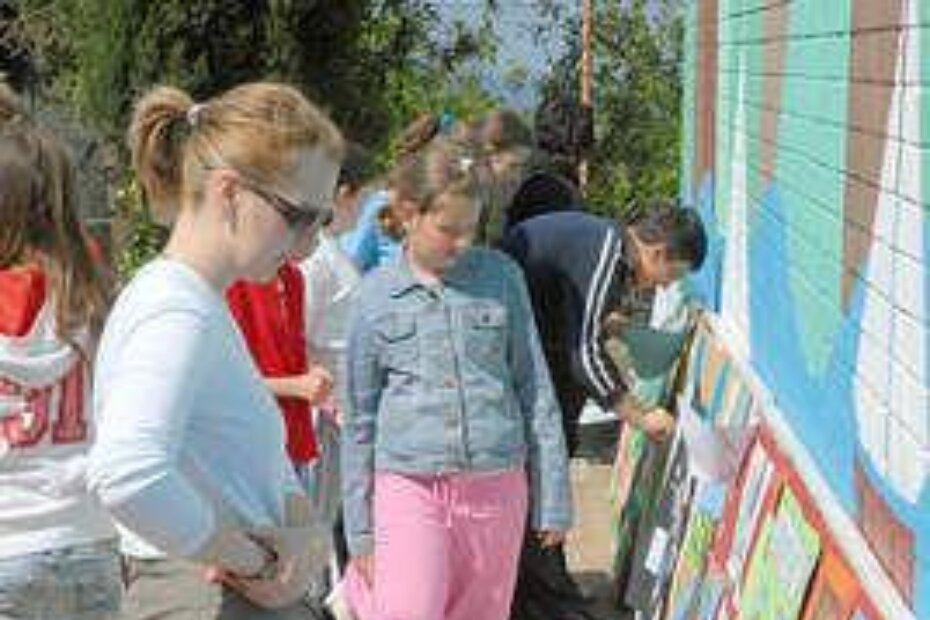 Izložba nagrađenih likovnih i literarnih radova na eko-temu