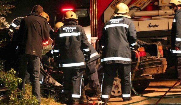 Dvoje poginulih u dvije prometne nesreće koje su se dogodile u razmaku od samo nekoliko minuta