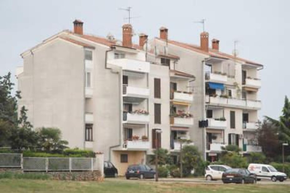 Naselje Massa Lombarda u Poreču gdje je provaljeno u stan inspektora Severca