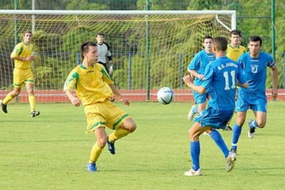 NAČEO POREČANE - Haris Devović u dvoboju sa Sašom Peršićem (11)