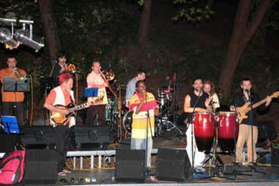Cubismo je tradicionalno ponudio vruću svirku, mješavinu afrokubanskih ritmova, salse i latino jazza