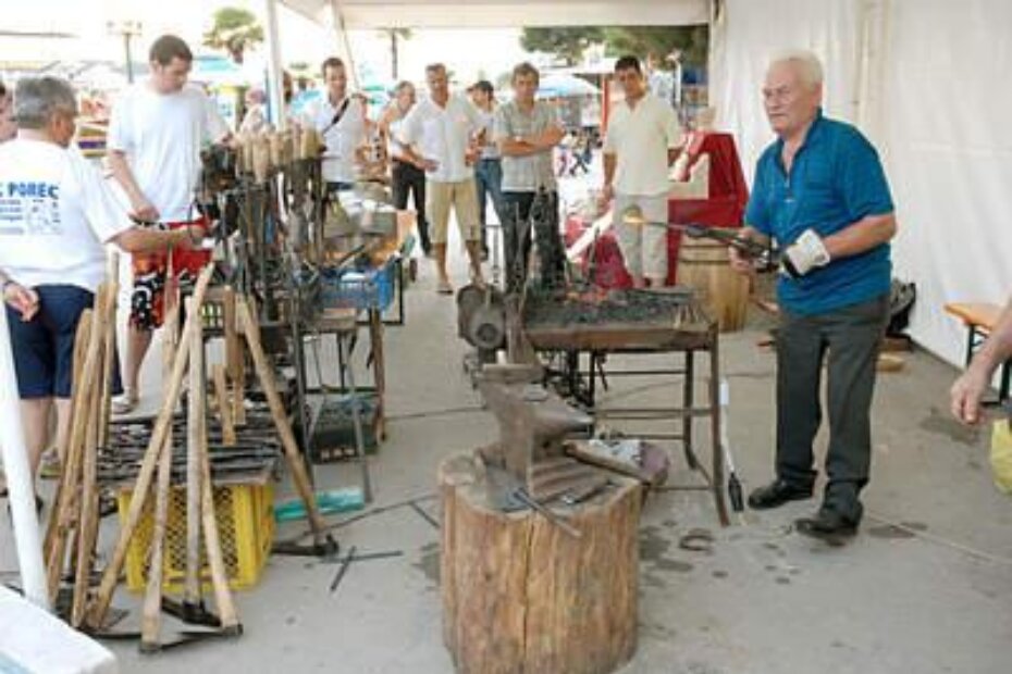 Rijedak prizor u Poreču - kovačija Srećka Pajkovića