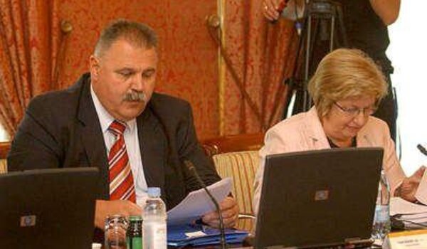 Na novine PDV od 10 posto