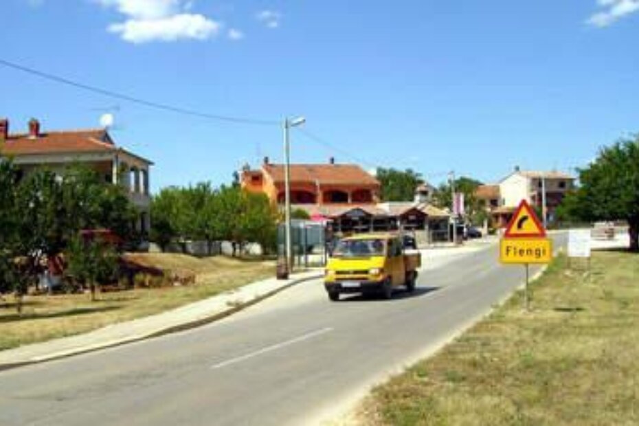 Flengi, jedno od sela Dolinštine zbog kojih lovrečki prostorni plan ima i vrsarski dio