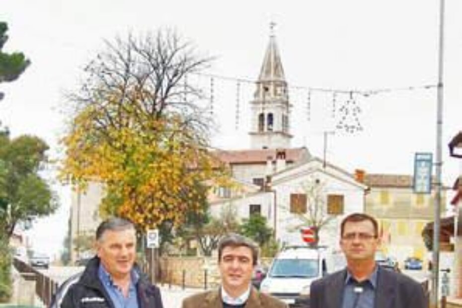 Walter Palma sa SDP-ove liste, Denis Žužić iz IDS-a i Željko Bošnjak iz Novog vala snimljeni nakon dogovora o koaliciji pred izbore krajem prošle godine