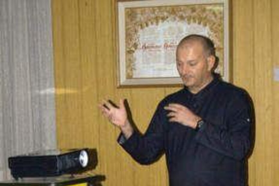 Davor Šišović na predavanju u Bujama