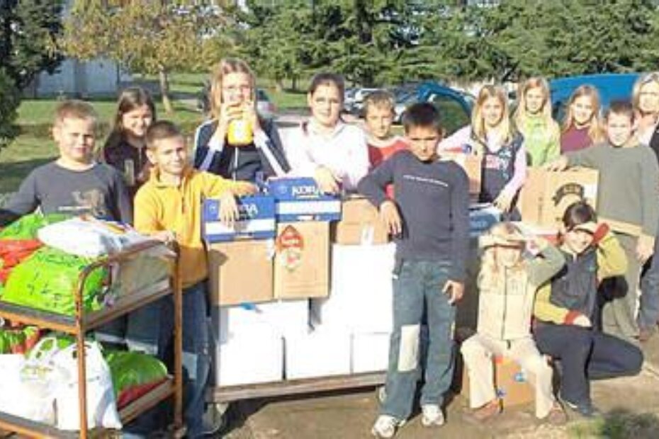 Pomladak Crvenog križa s voditeljicom Bojanom Popić