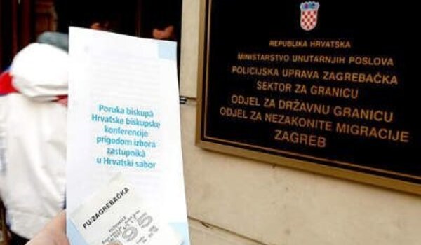 Izborna poruka biskupa u policijskim postajama