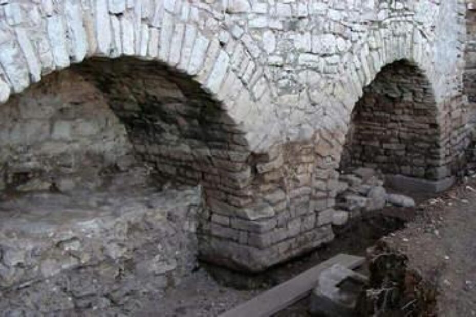 Dvije volte u prolazu Peškera: sada se već nazire logika njihova postojanja