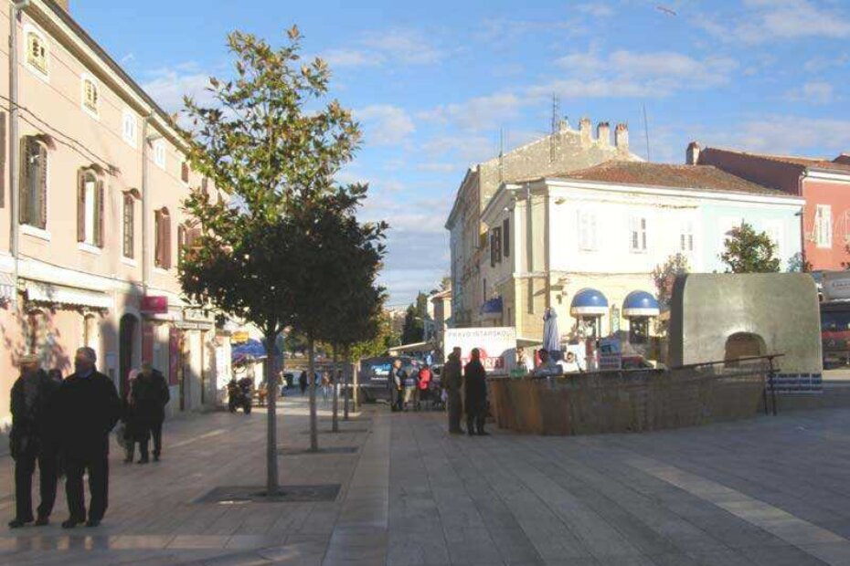 Red štandova prema Peškeri