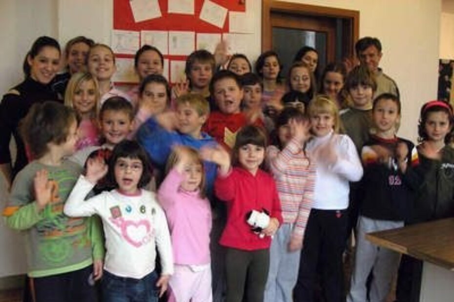 Veselo društvo iz prazničnih radionica DND-a