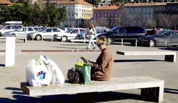Vlada zabranjuje plastične vrećice?