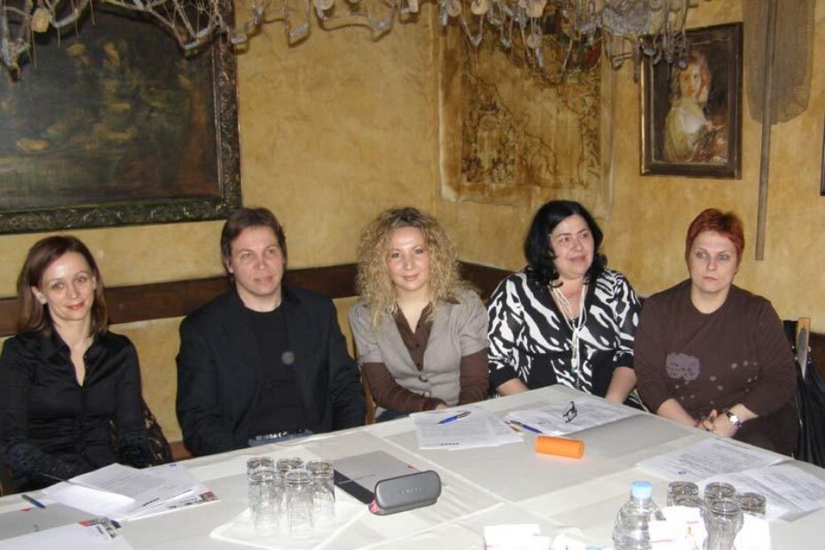 Neda Modrić, Franko Štiković, Ivana Štiković, mr. sci. Vlasta Radoičić i Kornelija Kenđer (s lijeva na desno)
