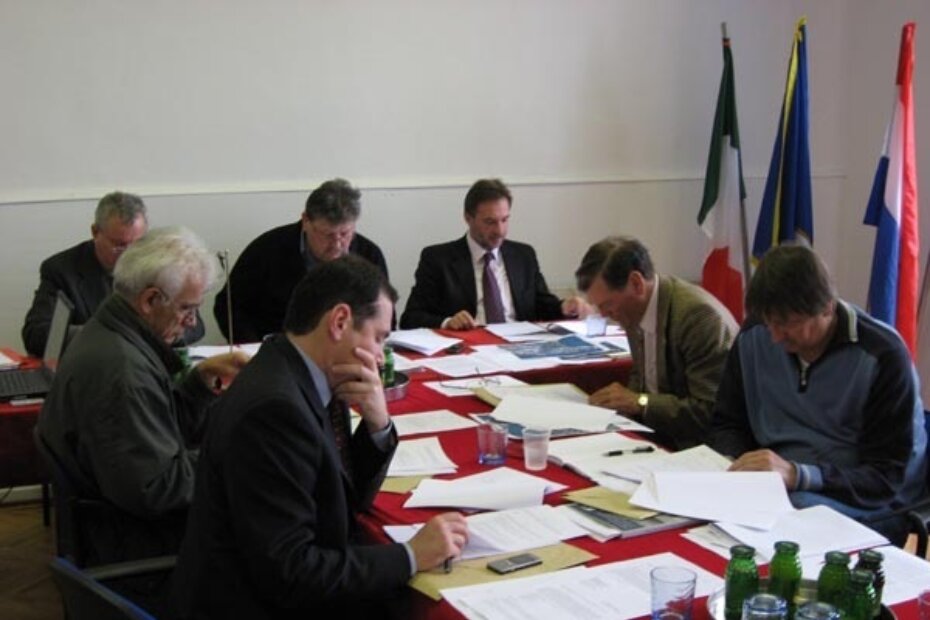 Općinsko poglavarstvo u punom sastavu, sa predsjednikom Općinskog vijeća i pročelnikom Jedinstvenog upravnog odjela