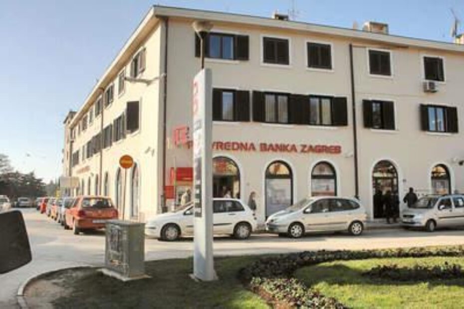 Poslovnica PBZ-a u Poreču