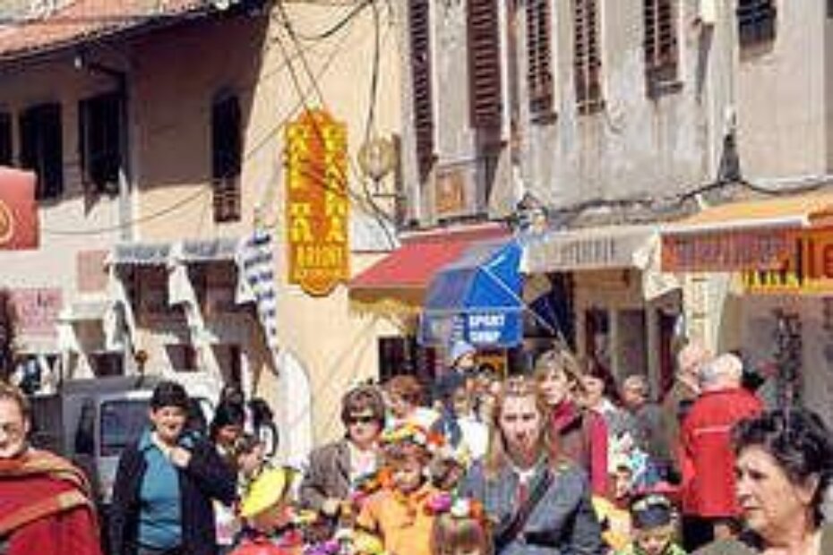 Cvjetni korzo najmlađih Porečana