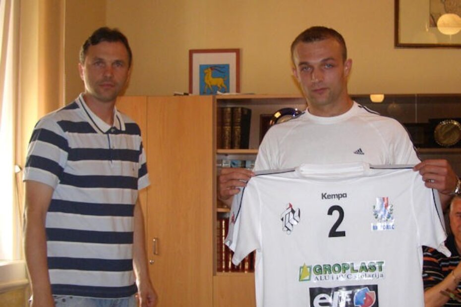 Sportski direktor Aleksandar Beaković (lijevo) i prinova u klubu Ivan Vrkljan (desno)