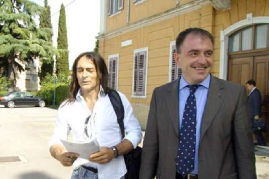 Adolf Dado Topić i odvjetnik Petar Petrić pred Općinskim sudom u Poreču