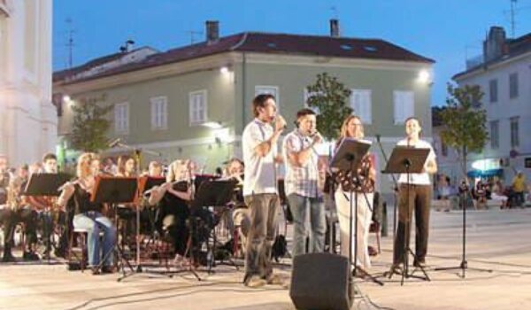 Poslastica za ljubitelje jazz klasika i evergreena