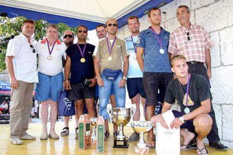 PUNE TORBE NAGRADA - četiri prvoplasirana para Velike nagrade Istre s organizatorima