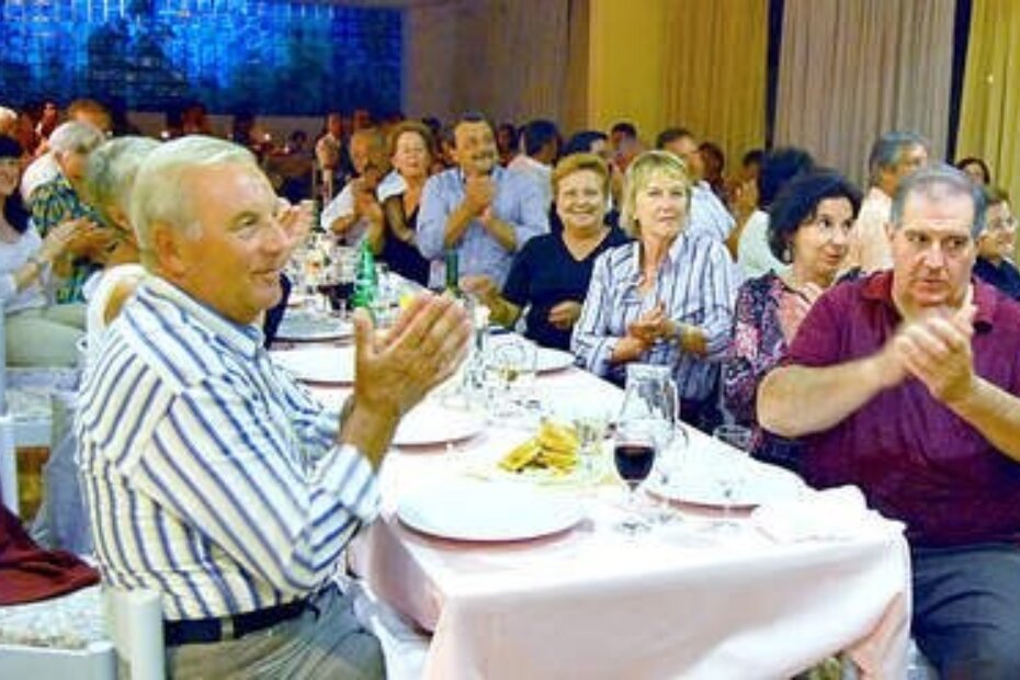 Stalni gosti hotela Mediteran na svečanoj večeri