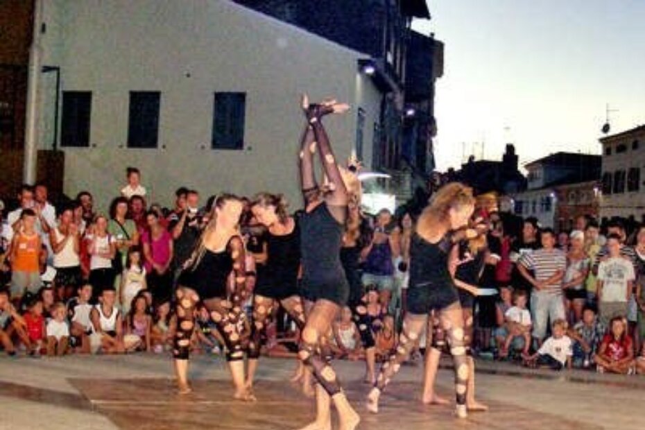 Nastup djevojaka iz plesne radionice