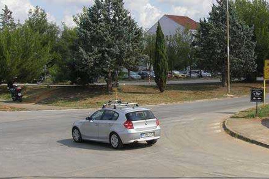 Raskrsnica je i do sada  bila nepregledna i opasna, a sad će stanje biti još gore