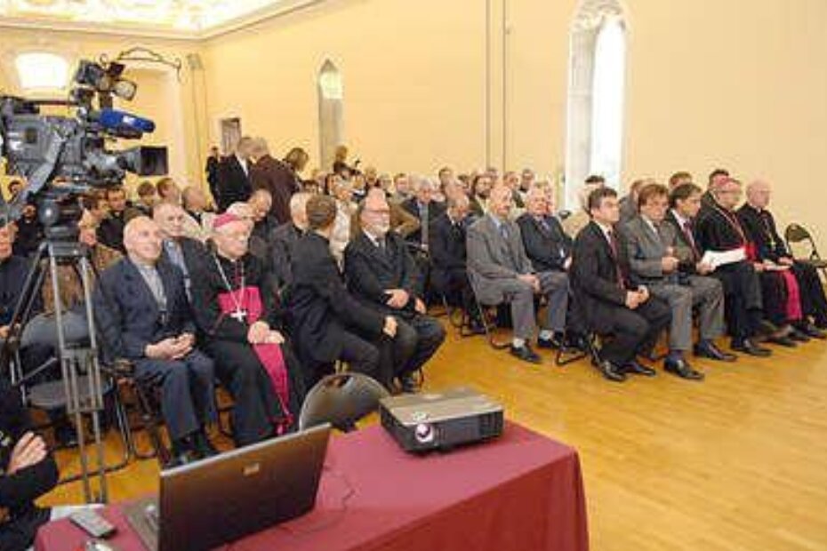 Uzvanici skupa u Istarskoj sabornici