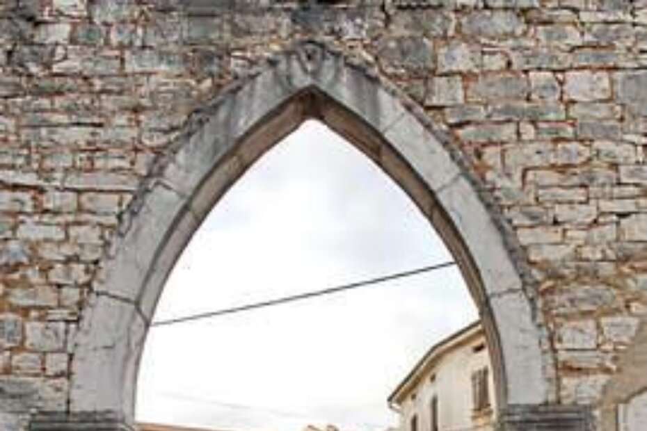 Unutar starogradskih zidina strogo je zabranjeno držanje domaćih životinja