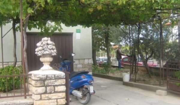 Sinoć u stanu pronađeno mrtvo tijelo žene