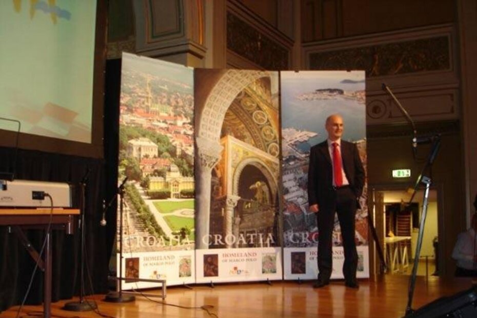 Direktor Ureda TZ Grada Poreča Nenad Velenik na prezentaciji u Oslu