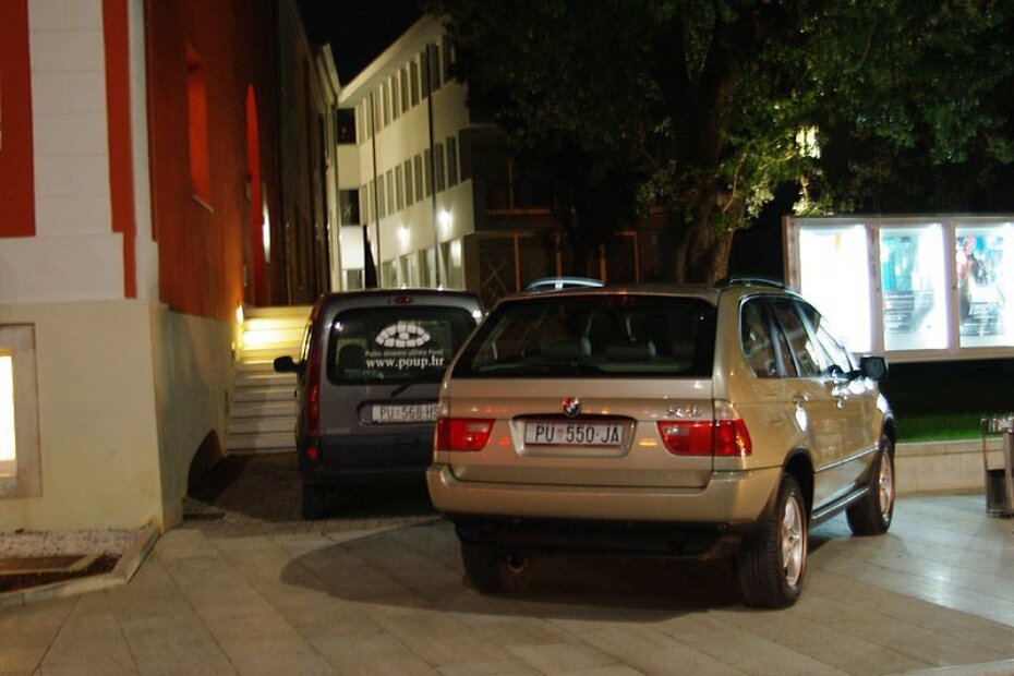 Kino noću