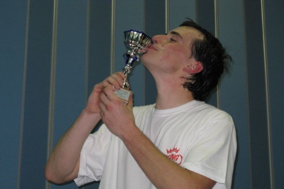 Pobjednik turnira Igor Bertoša sa peharom