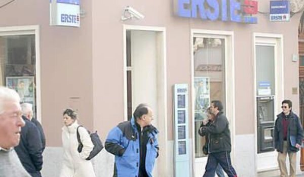 Rate kredita veće i do 700 kuna
