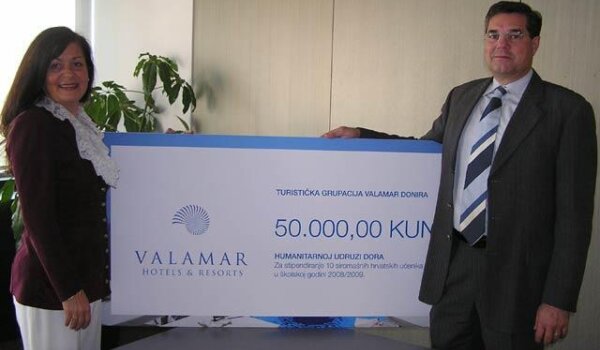 Valamar stipendira 10 socijalno ugroženih učenika i studenata