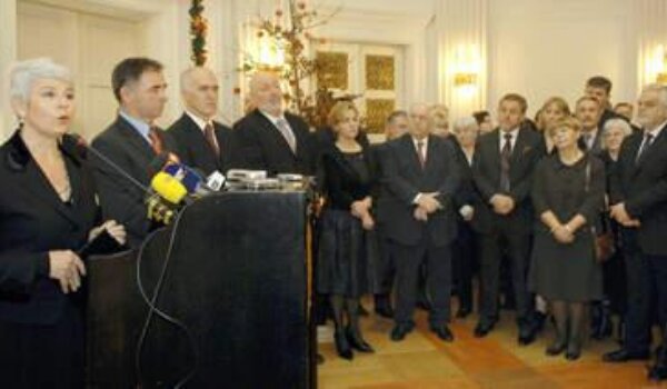 Kajinu, Hedlu i Zatezalu nagrade Srpskog narodnog vijeća