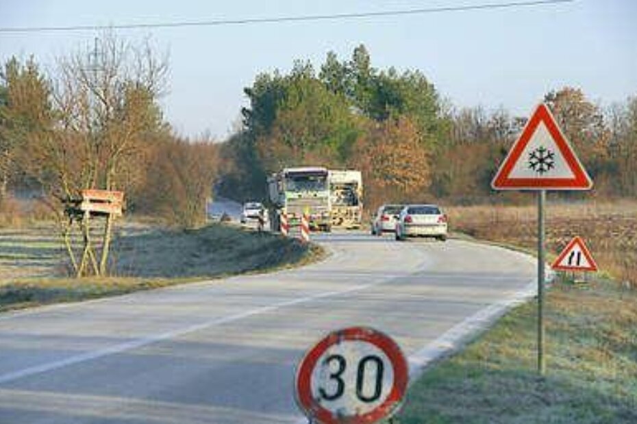 Privremena signalizacija na mjestu prometne nesreće kod skretanja za Krmed