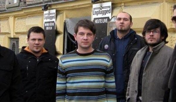 The Orange Strips predgrupa Maximo Parku u zagrebačkoj Tvornici i ljubljanskom Media Parku
