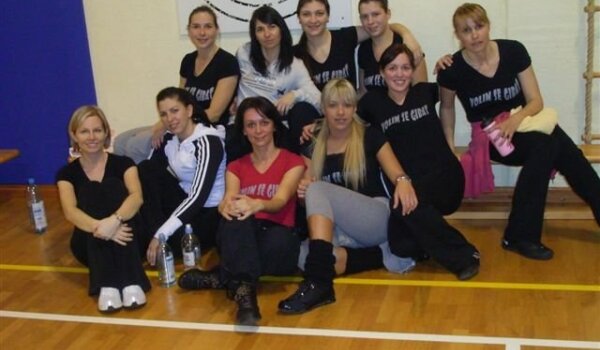 Vruća salsa za instruktora i 110 vježbačica
